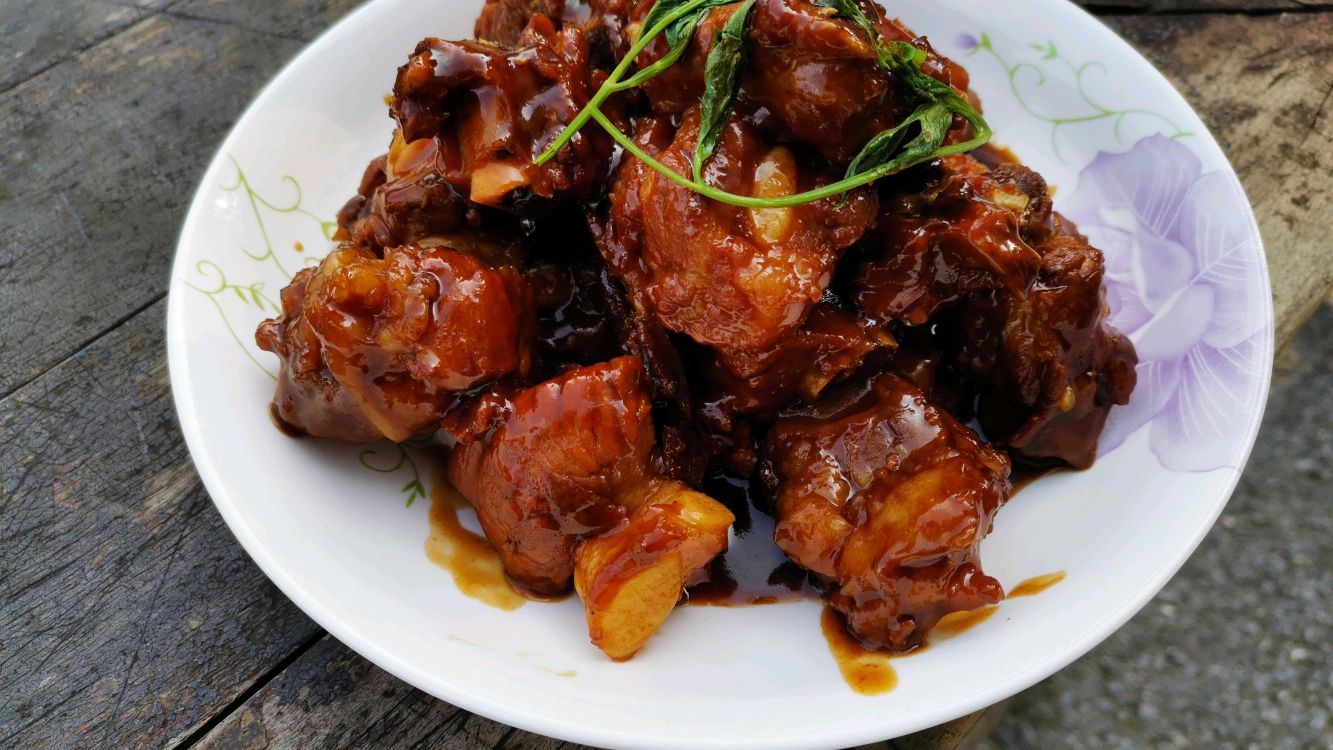 红烧排骨,美味秘诀与制作视频指南,红烧排骨,美味秘诀及独家制作视频指南