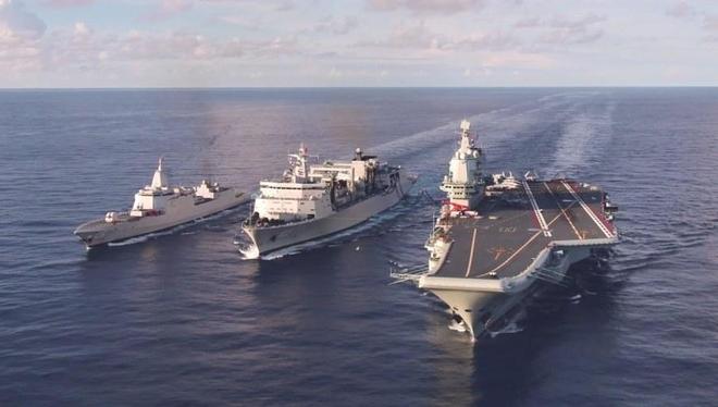 山东舰航母现身南海,展现中国海军力量的崭新篇章,山东舰航母南海亮相,开启中国海军力量崭新篇章