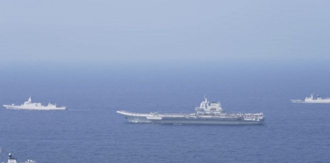 山东舰航母现身南海,展现中国海军力量的崭新篇章,山东舰航母南海亮相,开启中国海军力量崭新篇章