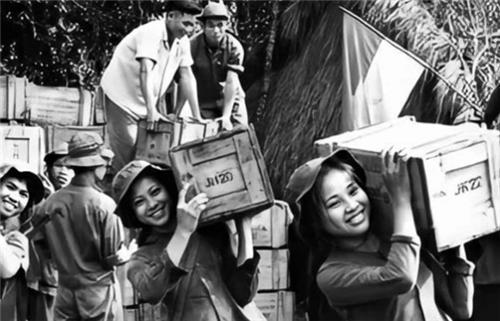 中国女兵能否上战场,历史、现实与未来的探讨,中国女兵,历史、现实与未来的战场角色探讨