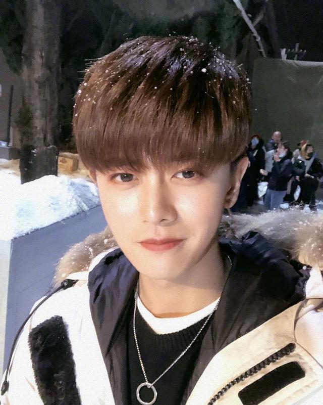 欢瑞世纪背后的女人,聂欢,一位引领影视业的杰出企业家,欢瑞世纪背后的女人,影视企业家聂欢的杰出引领之路