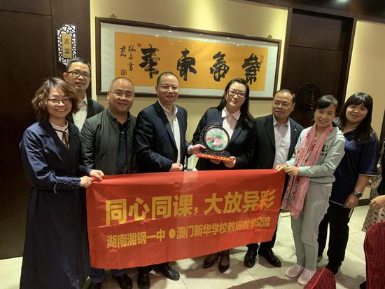 澳门一码一肖一特一中,公开性与彩票文化的探讨,澳门彩票文化中的一码一肖一特一中现象及其公开性探讨