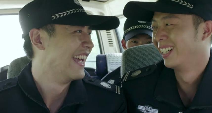 警察锅哥,热血正义,勇往直前——从第21集到第40集的故事剖析,警察锅哥,热血正义,勇往直前——剧情深度剖析(第21集至第40集)